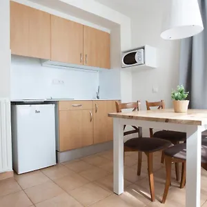 https://apartaments-la-serrera.andorra-la-vella-hotels.net