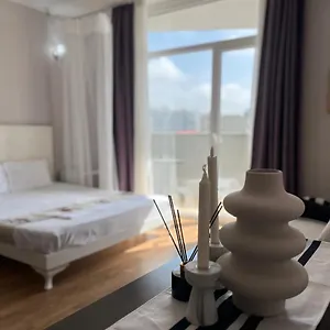 Sea Towers Lux 17-05 Апартаменты Батуми