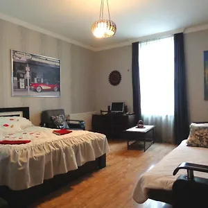 Guest House, Old-si Апартаменты Тбилиси